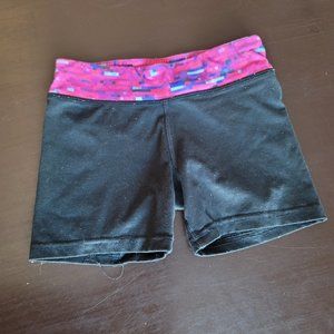 Gym short, girl's size 7/8